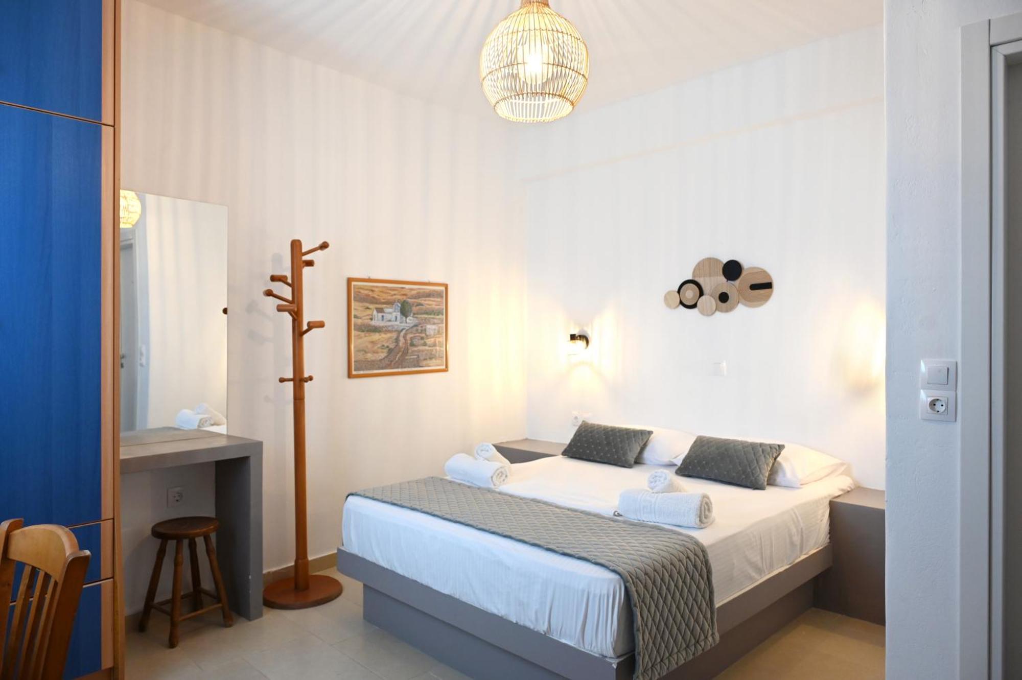 Oneiro Rooms Kythnos Kanala Exterior photo